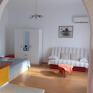 Bella Apartman